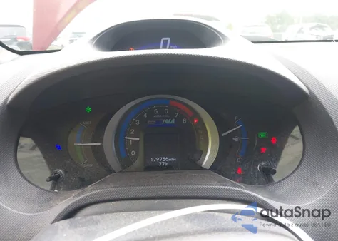 2010 Honda Insight Ex from USA, damaged, VIN JHMZE2H75AS011201